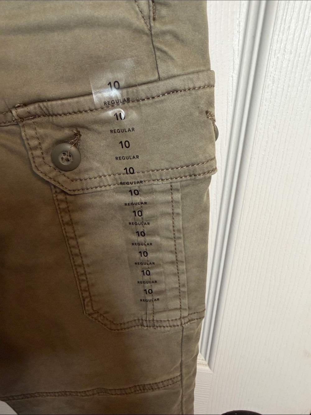Women’s Olive Cargo Jogger Pants - Casual Utility Style - Picture 8 of 16